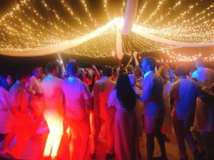 26814879 1397303870399477 4061041006610640875 n 300x225 - Wedding Party Ban Sairee