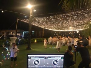 29177382 1453689464760917 448212354534998016 n 300x225 - Wedding Dancefloor Baan Kilee