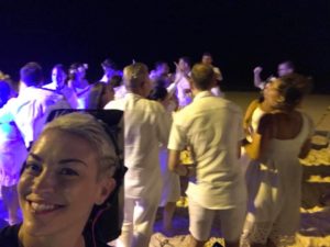 29542418 1468757003254163 7818501216862549841 n 300x225 - Amari Beach Wedding Dancefloor