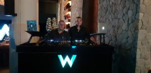 40237851 1661714610625067 8880716741366251520 o 300x146 - DJ Simon Solo