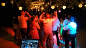 48416524 1384960498305028 6515980461984972800 n 300x169 - Wedding Dancefloor Full