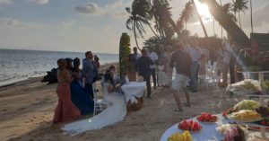 49750969 1835206053275921 891209532145926144 o 1 300x157 - Sunset Wedding Bliss