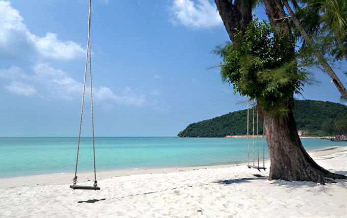 Ban Suriya - Lipa Noi Beachfront Villa in Koh Samui, Thailand.